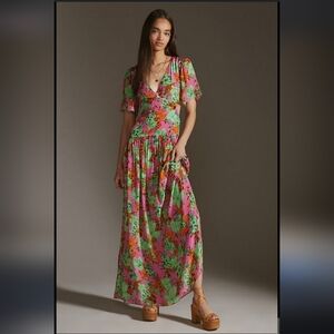 Gilner Farrar Maxi Floral Cutout V Neck Dress Medium